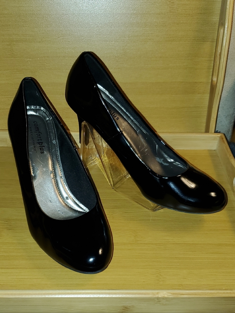 comfort plus by Predictions Black Patent Round-Toe Heels